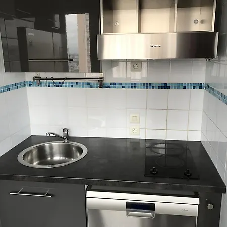 Tour Cortina Apartment Paris